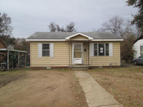 400 S Bailey St
