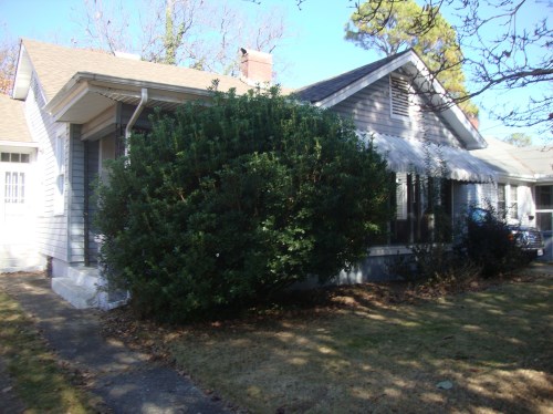 2237 Winona Ave