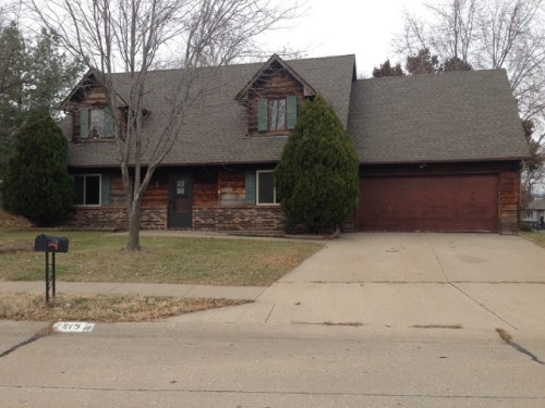 2215 Bridgewater Dr