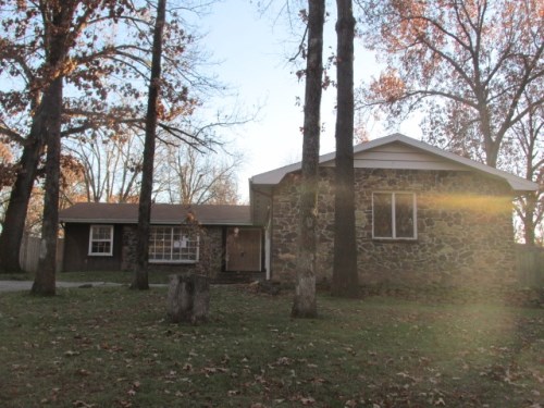 1106 W Arlington Dr