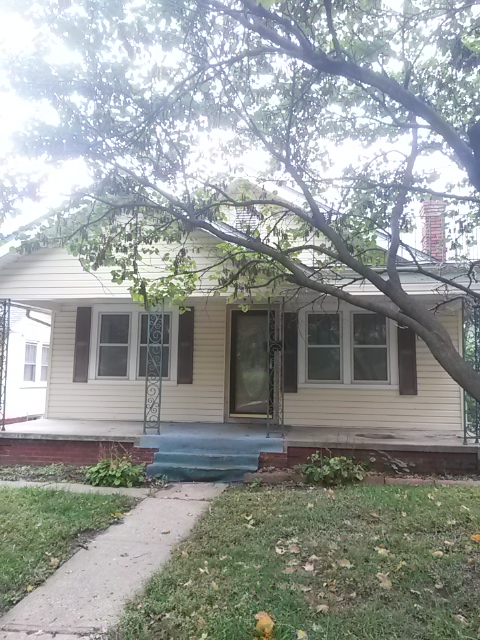 2208 DONIPHAN ST