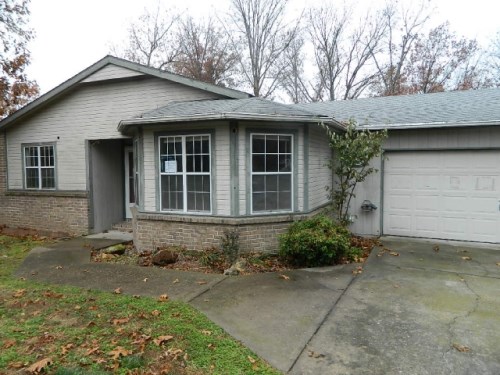 12 Mansfield Dr