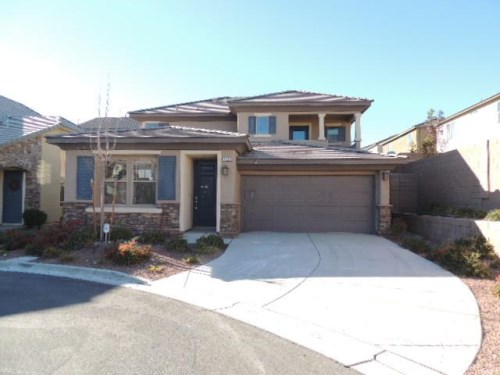 7121 Oakwood Pines Court