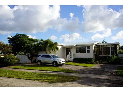 7840 SW 20 ST