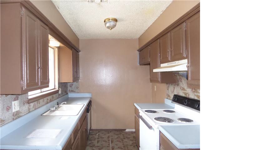 9700 NE 3rd Pl