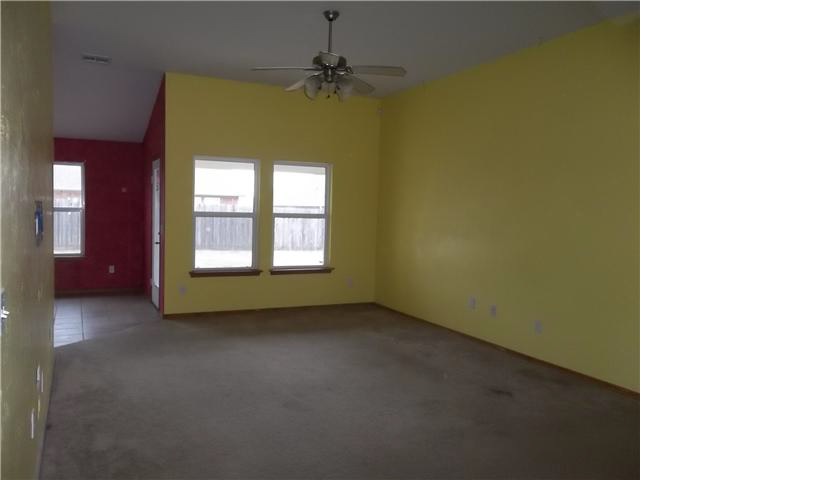 10645 NW 33rd St