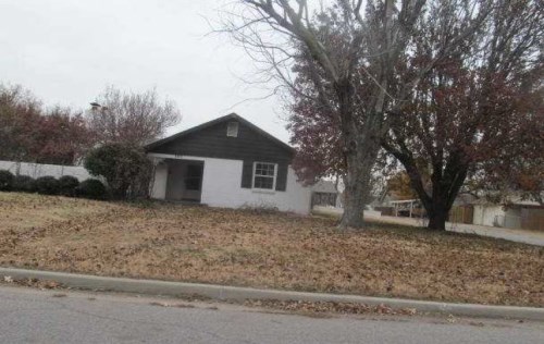 1100 S Ellison Ave