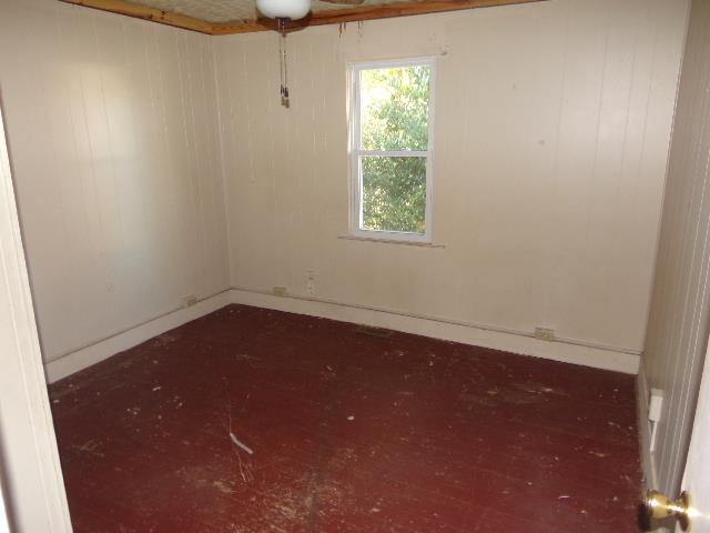 221 Meadowfield Rd
