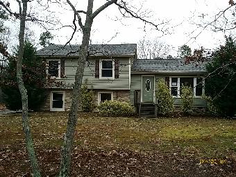 807 Wintergreen Ct