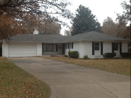 2413 Robin Rd