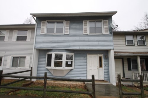 27 Wayside Court