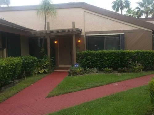 515 LESLIE DR # 515