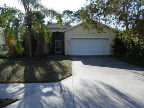 689 Crossfield Circle