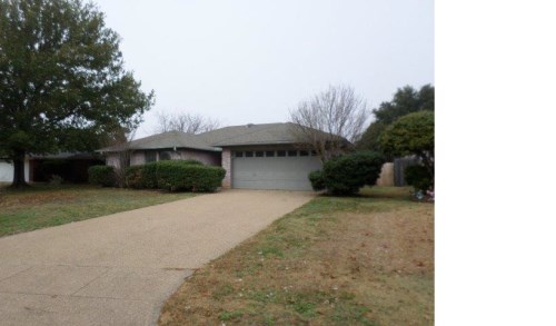 3816 Clear Brook Cir