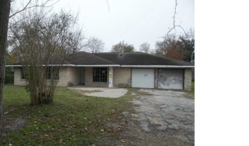 2107 Charles Rd