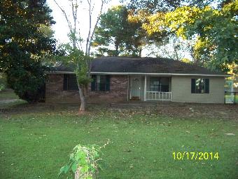 24 Oak Hollow Drive