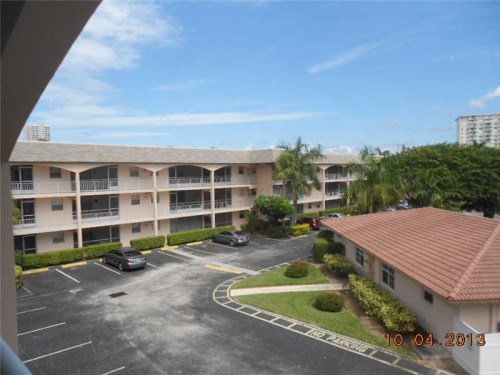 501 BLUE HERON DR # 304-A