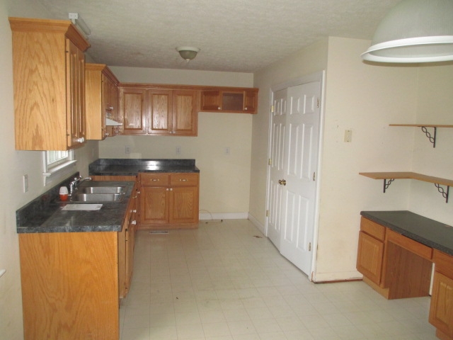 10308 Woods Cross Rd