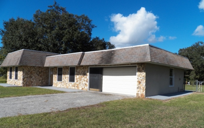 7117 Honeysuckle Dr