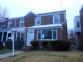 213 W 38th St