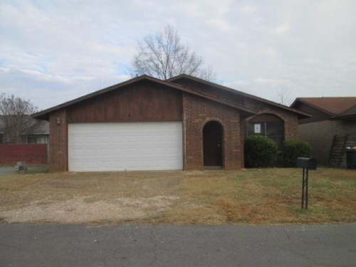 8 Seville Dr