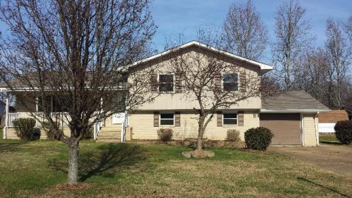 1700 Wildwood Trail