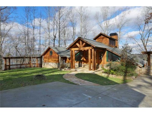 6615 Happy Hollow Trail