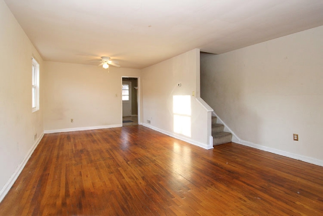 1207 Ruatan St