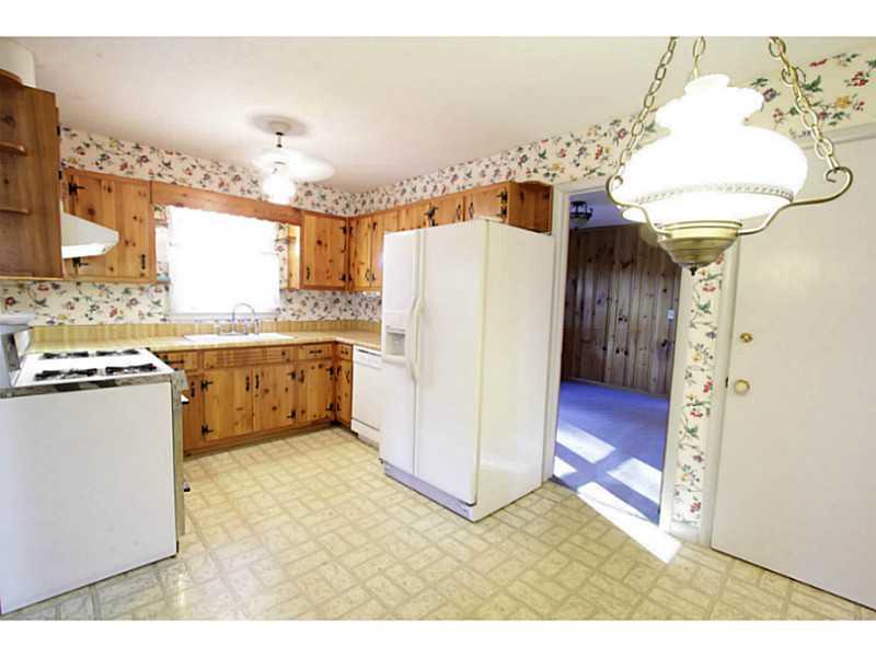 3101 Meadowood Lane