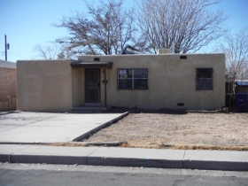 709 Cardenas Drive SE