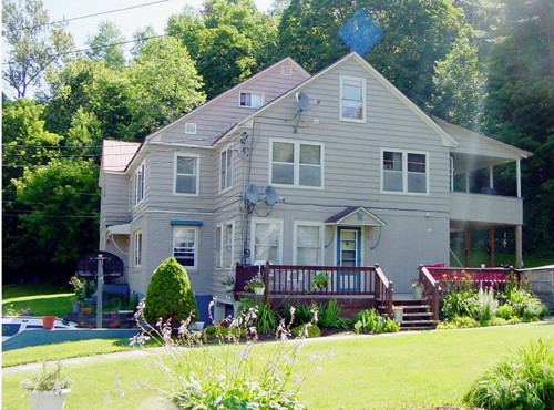 26 Cottage St