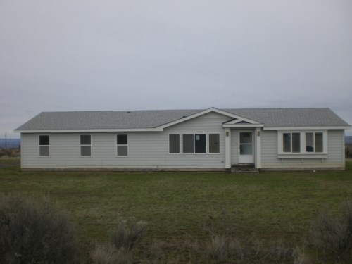 382 Hideaway Rd