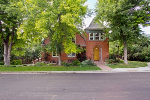 700 Highland Ave