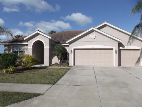 1376 Western Pine Cir