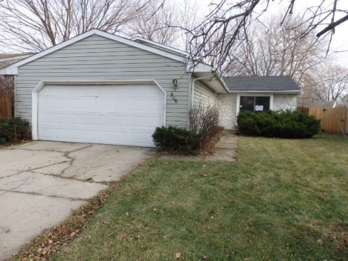906 Mulford Ln