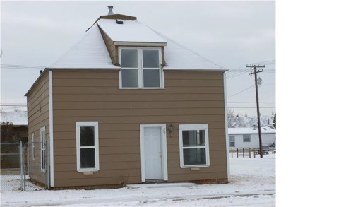 201 E Main St