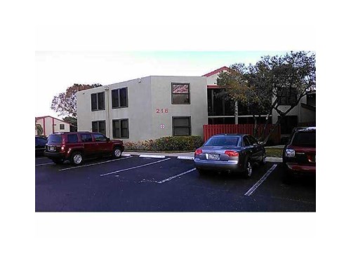 216 LAKE POINTE DR # 220
