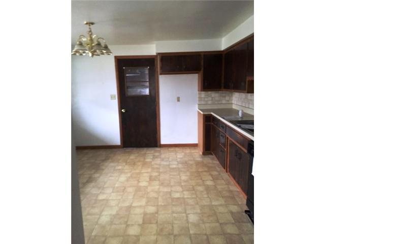 1507 Cormier Rd