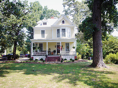 6017 Centralia Road