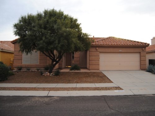 8086 North Wildomar Drive
