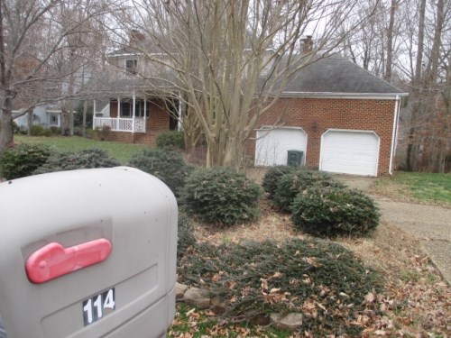 114 Thunderbird Ln