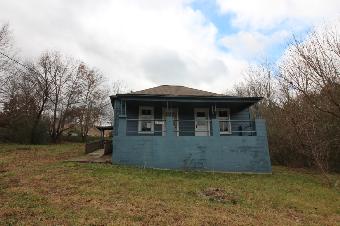 1202 Dockery Ln SE