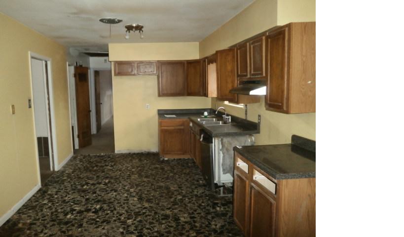 14811 Highway 365 S