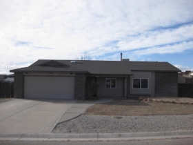 541 Christine Dr NE