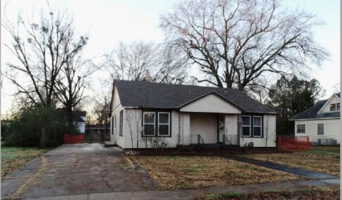 516 E Chickasaw Ave