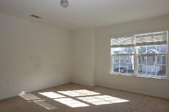 886 Brunswick Dr