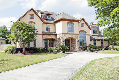 10602 CHAMPIONS LAKES TR