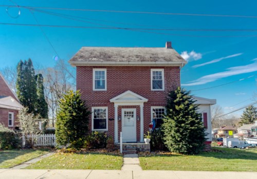 11 E KING STREET