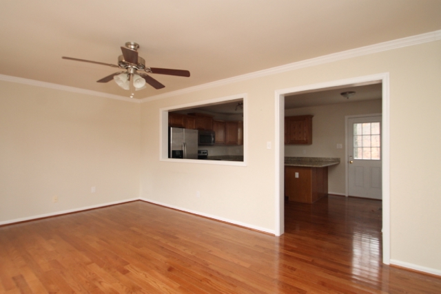 10907 Doeskin Ln