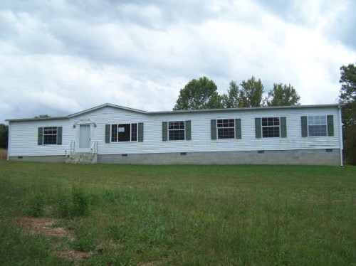 290 Lucy Smith Rd